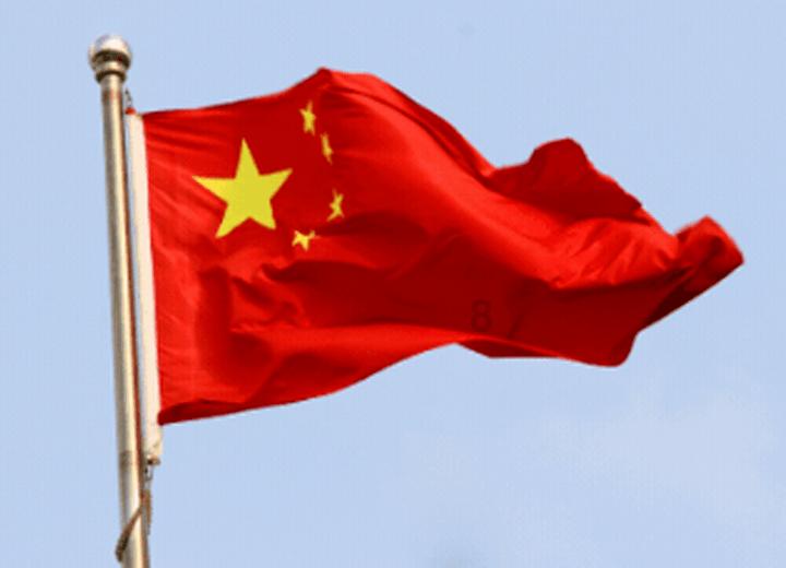 飞跃沙丘的小球